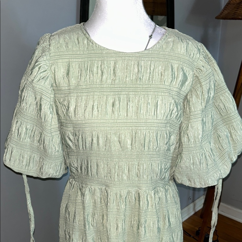 Moon River Light Sage Puff Sleeve Midi Dress - Picture 3 of 9